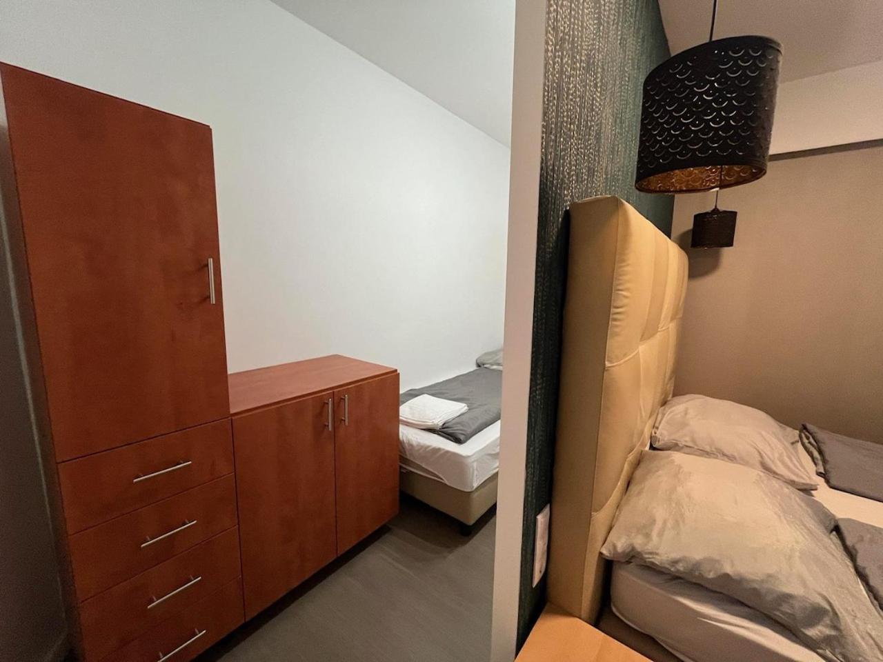 Y Apartman Balatonlelle Exterior foto